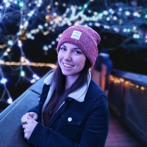 Meet your Posher, Alannah - Picture 1 of 1